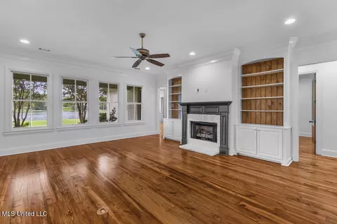 Living - 384 Mannsdale Rd, Madison, MS 39110 photo 1 of 8