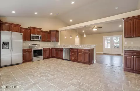 Kitchen - 19548 Rudd Dr, Saucier, MS 39574 photo 2 of 4