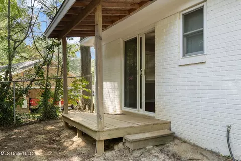 Exterior - 479 Oakhurst Dr, Hernando, MS 38632 photo 3 of 6