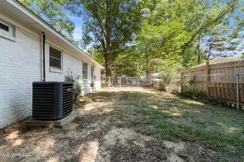 Exterior - 479 Oakhurst Dr, Hernando, MS 38632 photo 5 of 6