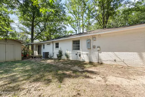 Exterior - 479 Oakhurst Dr, Hernando, MS 38632 photo 4 of 6