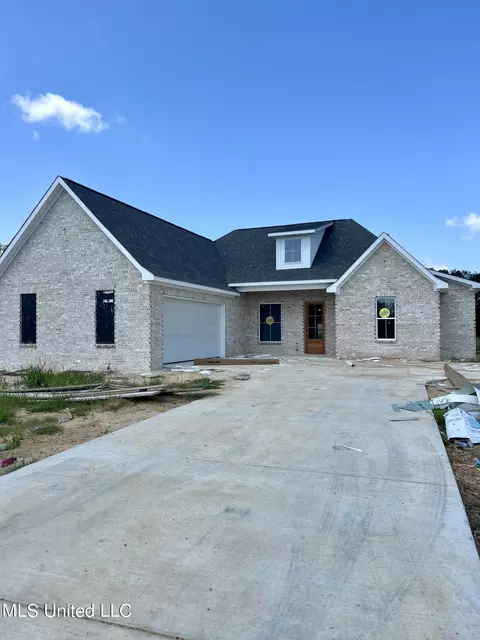 222 Lizzy Ln, Brandon, MS 39047