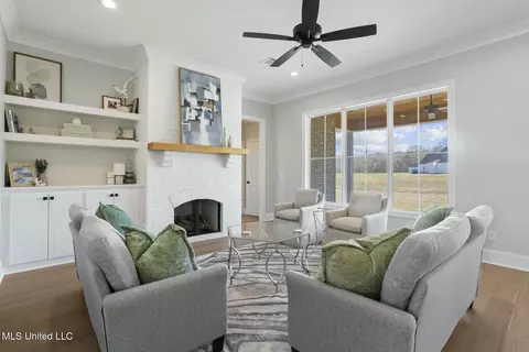 Living - 235 Lizzy Ln, Brandon, MS 39047 photo 1 of 2