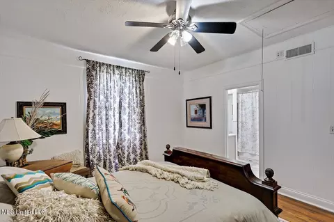 Bedroom - 2308 Memorial Cir, Flora, MS 39071 photo 2 of 3