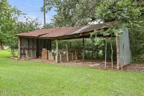 Exterior - 2308 Memorial Cir, Flora, MS 39071 photo 14 of 21