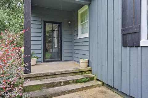 Exterior - 2308 Memorial Cir, Flora, MS 39071 photo 3 of 21