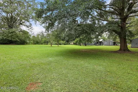 Exterior - 2308 Memorial Cir, Flora, MS 39071 photo 12 of 21