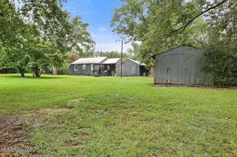 Exterior - 2308 Memorial Cir, Flora, MS 39071 photo 13 of 21
