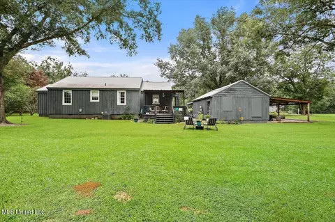 Exterior - 2308 Memorial Cir, Flora, MS 39071 photo 7 of 21