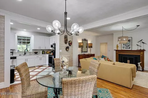 Dining - 2308 Memorial Cir, Flora, MS 39071 photo 3 of 4