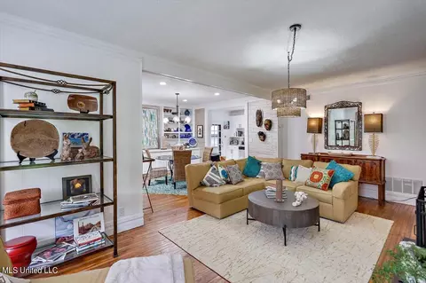 Living - 2308 Memorial Cir, Flora, MS 39071 photo 1 of 5