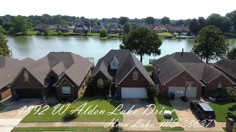4892 W Alden Lake Dr, Horn Lake, MS 38637