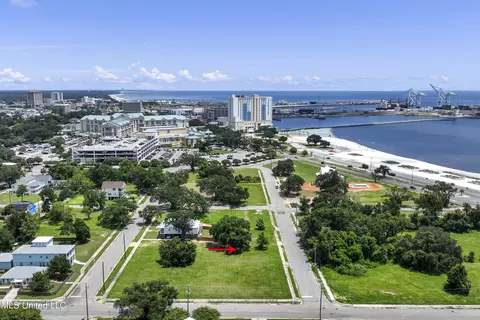 3714 8th St, Gulfport, MS 39501