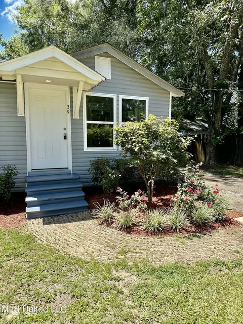 Exterior - 39 Duncan St, Lucedale, MS 39452 photo 2 of 4