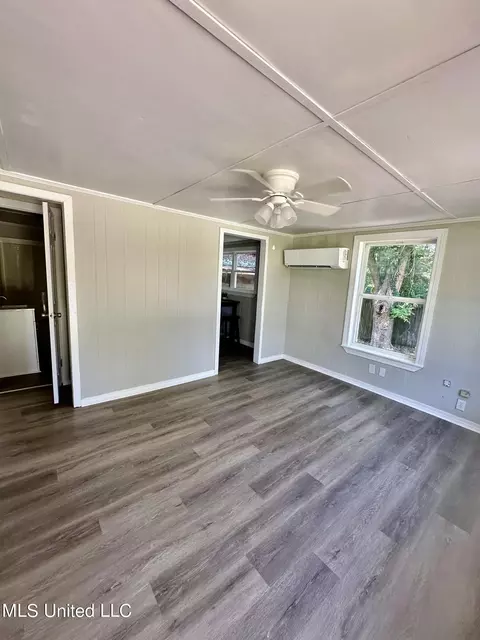 Living - 39 Duncan St, Lucedale, MS 39452 photo 1 of 1