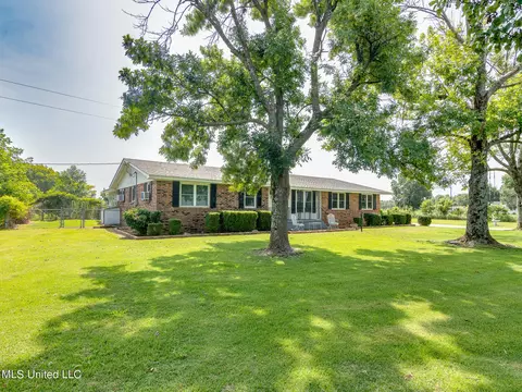 7545 Dubbs Rd, Dundee, MS 38626 photo 3