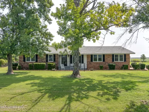 7545 Dubbs Rd, Dundee, MS 38626 photo 2
