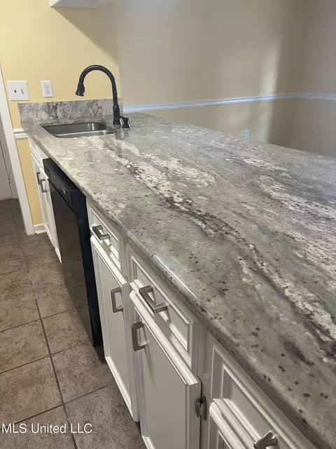 Kitchen - 6 Riverview Cv, Byram, MS 39272 photo 1 of 1