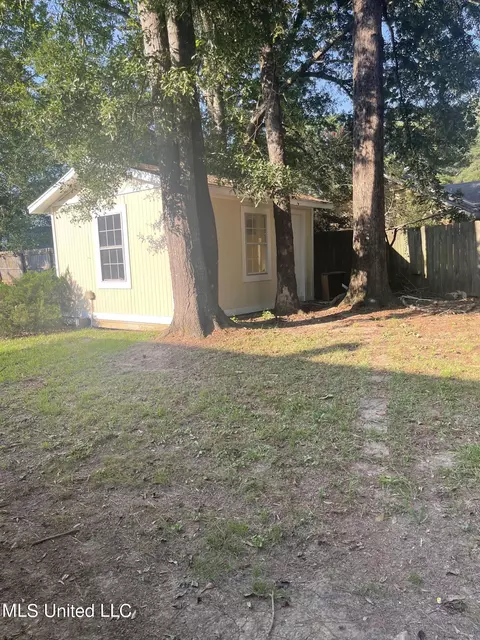 Exterior - 6 Riverview Cv, Byram, MS 39272 photo 2 of 2