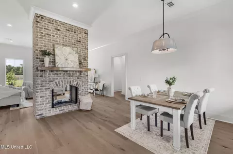 Dining - 227 Lizzy Ln, Brandon, MS 39047 photo 4 of 4