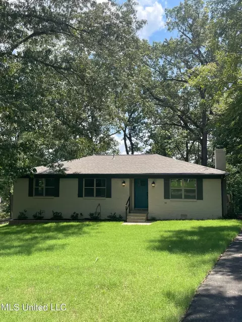 Exterior - 1405 N Thunderbird, Hernando, MS 38632 photo 13 of 15