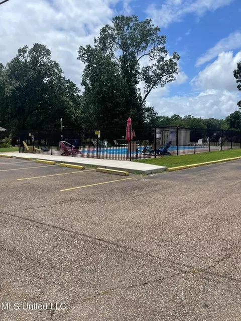 Exterior - 1405 N Thunderbird, Hernando, MS 38632 photo 15 of 15