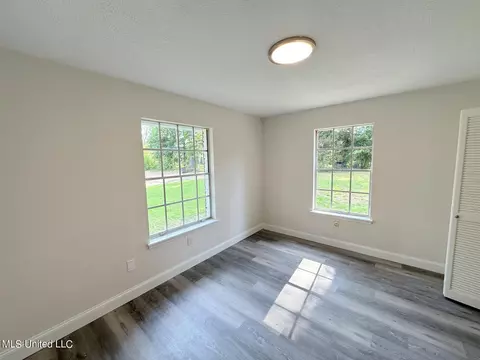 Bedroom - 710 Woodhill Rd, Jackson, MS 39206 photo 1 of 5