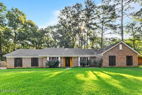 73 Glenway Pl, Brandon, MS 39042
