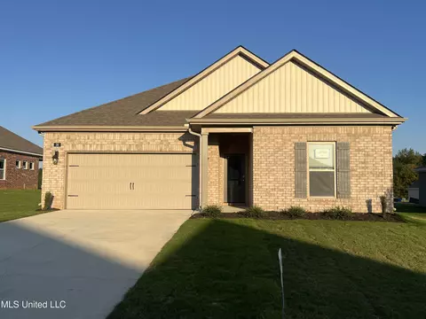 26 Ozark Dr, Byhalia, MS 38611