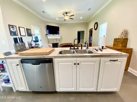 1304 Augusta Dr, Brandon, MS 39042 photo 13