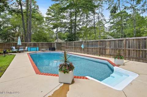 Exterior - 209 Coachmans Rd, Madison, MS 39110 photo 6 of 12