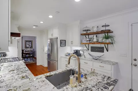 Kitchen - 209 Coachmans Rd, Madison, MS 39110 photo 1 of 4