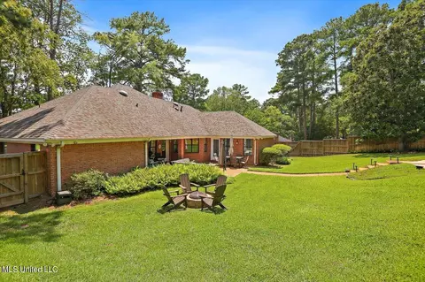 Exterior - 209 Coachmans Rd, Madison, MS 39110 photo 10 of 12