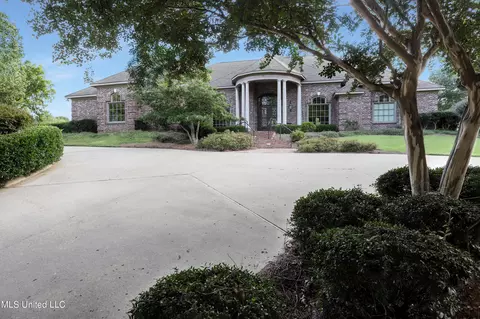 103 Little Creek Rd, Ridgeland, MS 39157