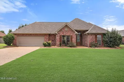 313 Bullock Cir, Richland, MS 39218