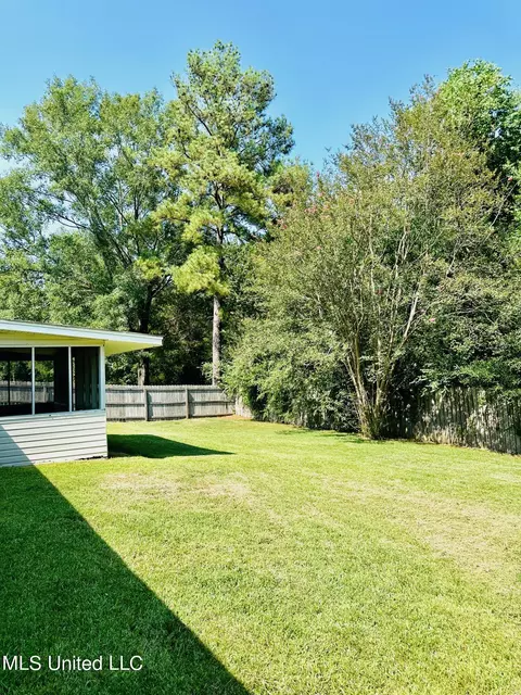 Exterior - 5120 Harrow Dr, Jackson, MS 39211 photo 5 of 5