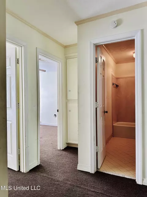 Entry Way - 5120 Harrow Dr, Jackson, MS 39211 photo 1 of 1
