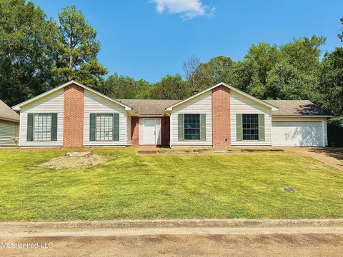 5120 Harrow Dr, Jackson, MS 39211