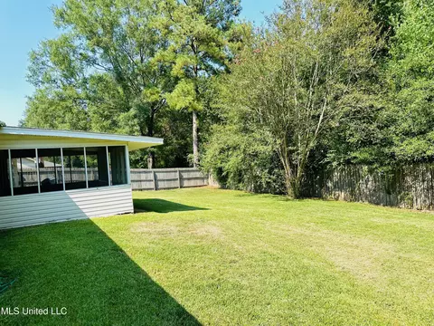 Exterior - 5120 Harrow Dr, Jackson, MS 39211 photo 4 of 5