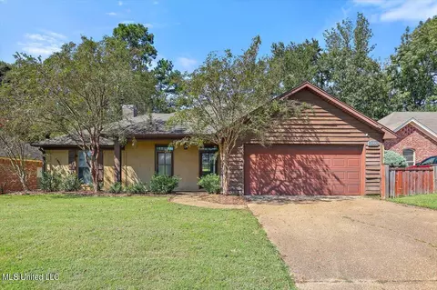 300 Briars Bnd, Brandon, MS 39042