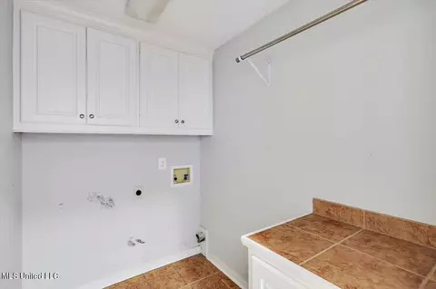 Other - 300 Briars Bnd, Brandon, MS 39042 photo 5 of 8