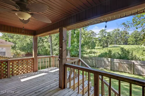 Exterior - 300 Briars Bnd, Brandon, MS 39042 photo 5 of 7