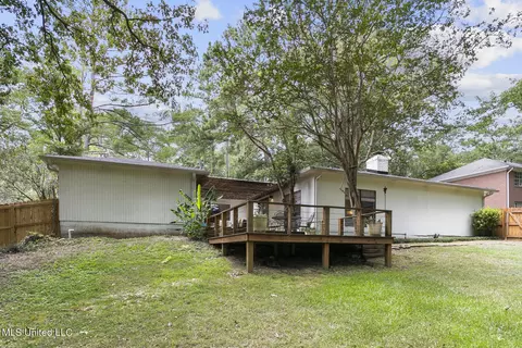 Exterior - 4626 E Cheryl Dr, Jackson, MS 39211 photo 9 of 10