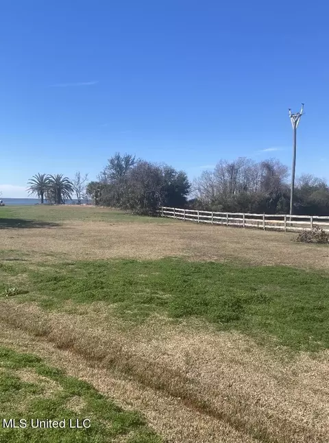 0 Martin St, Pascagoula, MS 39567