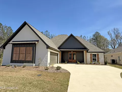 312 Tremont Dr, Florence, MS 39073
