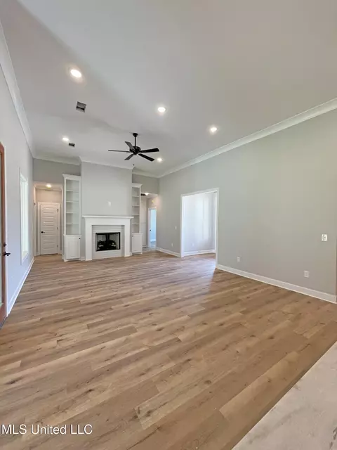 312 Tremont Dr, Florence, MS 39073 photo 9