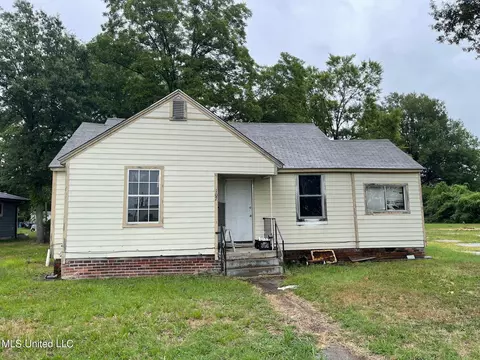 107 S Andrews Ave, Cleveland, MS 38732