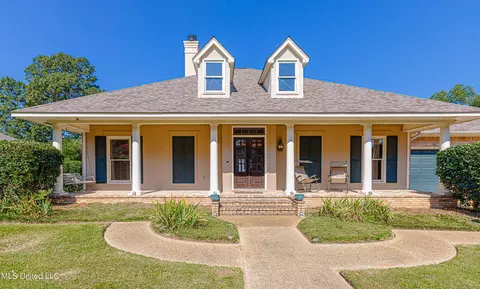 Exterior - 211 Cherry Dr, Brandon, MS 39042 photo 4 of 16