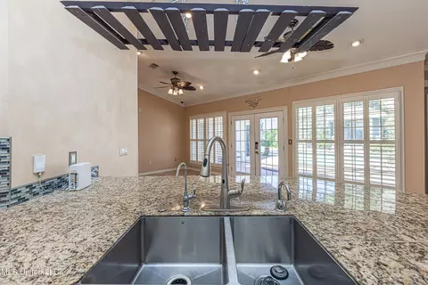 Kitchen - 211 Cherry Dr, Brandon, MS 39042 photo 5 of 5