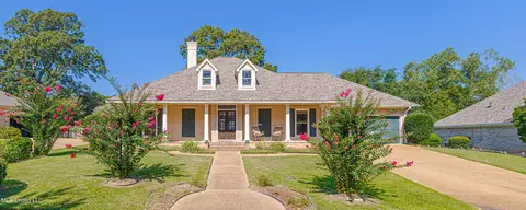 211 Cherry Dr, Brandon, MS 39042